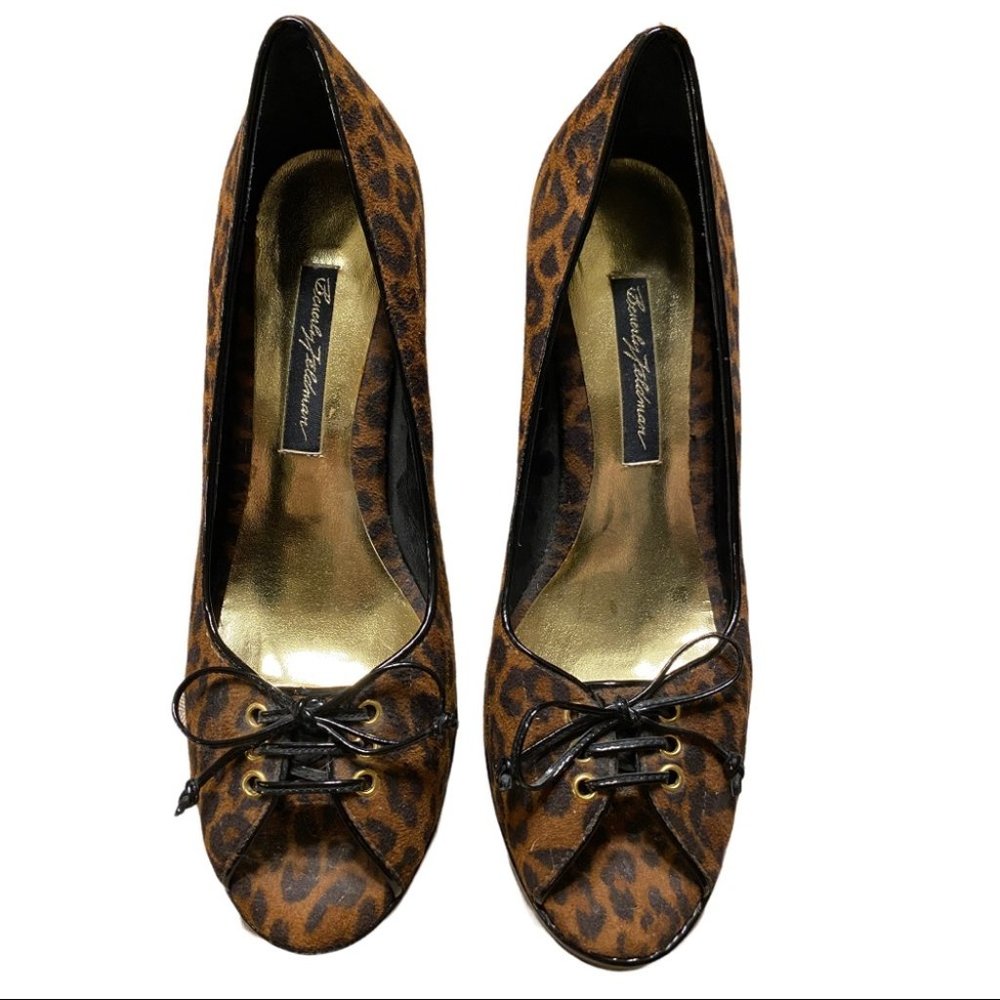 Beverly Feldman Leopard Play Along Heels Size 8M - Picture 7 of 12